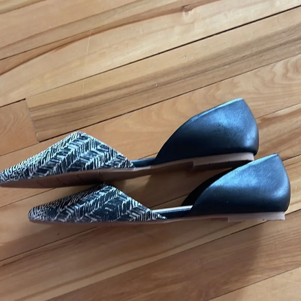 BC Born in California open side flats. Patterned front. Solid black heel. Size 8
